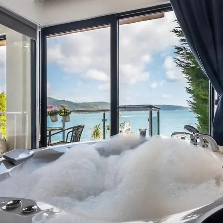 Magnificent Mansion W/view Bosphorus&jacuzzi דירה איסטמבול